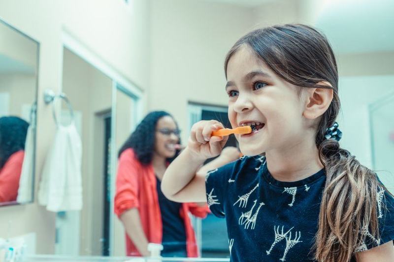 De ce este important sa schimbi periuta de dinti a copilului dupa o infectie respiratorie