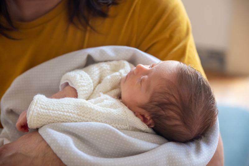 Cum iti ajuti bebelusul sa scape de gaze dupa hranire