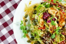 Salata peruana de pui,...