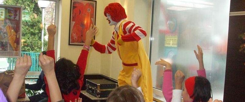 Show Ronald  McDonald, 9 februarie 2014