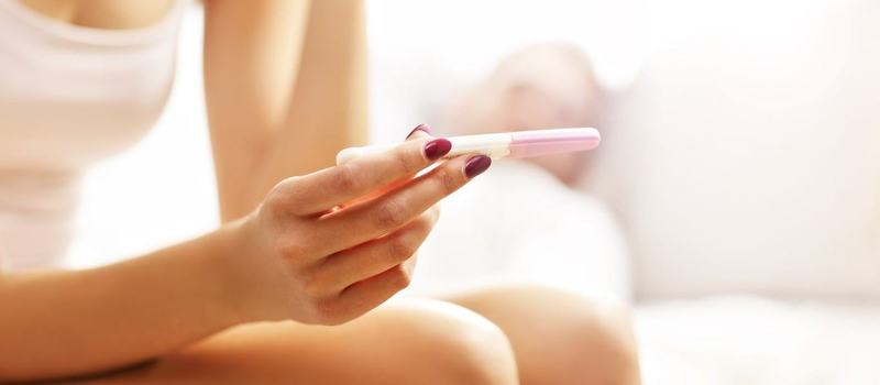 Concediu platit in plus pentru femeile care fac FIV. Cate zile libere prevede legea