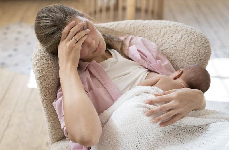 Baby blues sau depresie post-partum? Cum le deosebim si cum ajutam o proaspata mama