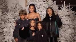 Kim Kardashian a dezvaluit...