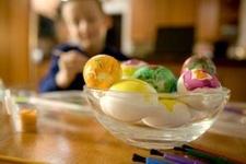 Origami si oua pictate de copii pentru Pasti