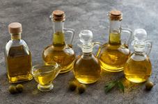 6 inlocuitori pentru uleiul de floarea-soarelui si cum ii poti folosi