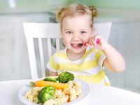 4 alimente care combat anemia la copii. Include-le in meniul celor mici!