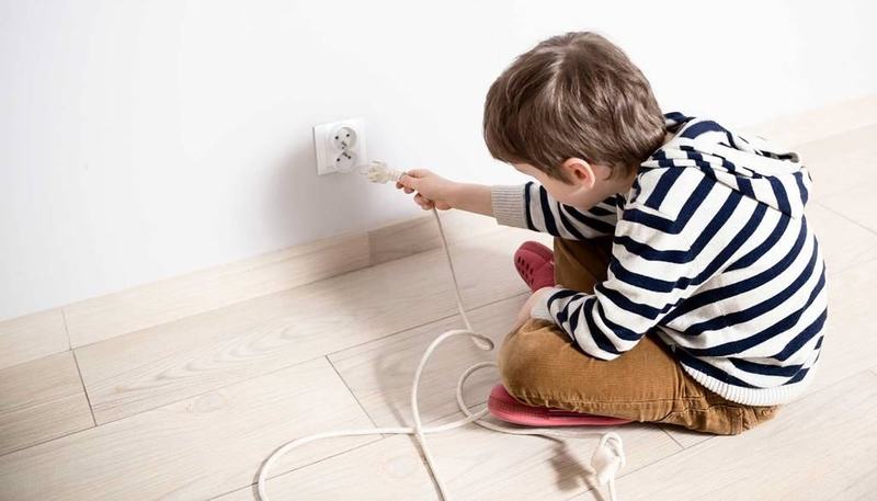 Cum poti spori siguranta copiilor in locuinta cu ajutorul device-urilor smart