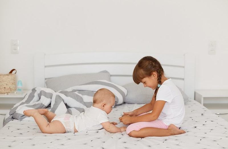 Renuntarea la pampers ziua si noaptea: varsta potrivita si sfaturi utile