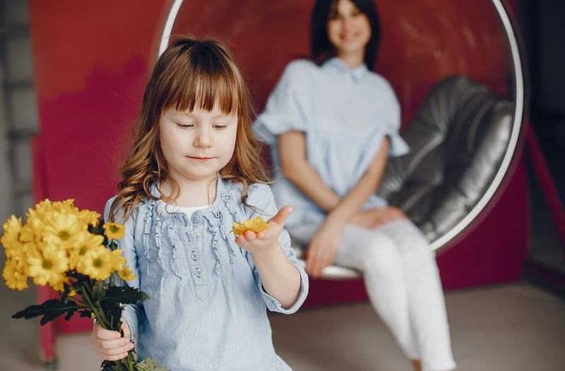 Parenting traditional vs. parenting modern: ce metode sa eviti in cresterea copilului