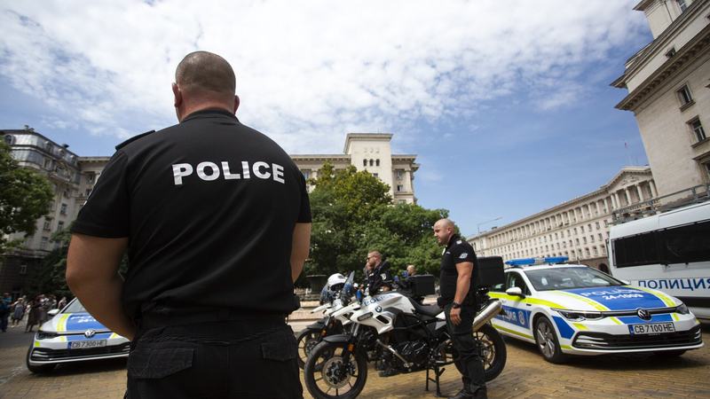 Crima infioratoare in Bulgaria. Un tanar de 25 de ani si-a ucis mama, matusa si sora, apoi a dat foc casei