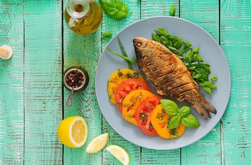 3 retete cu peste pentru zilele de dezlegare din postul Sfintilor Petru si Pavel