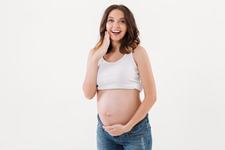 Cum poti evita aparitia petelor pe fata, in timpul sarcinii