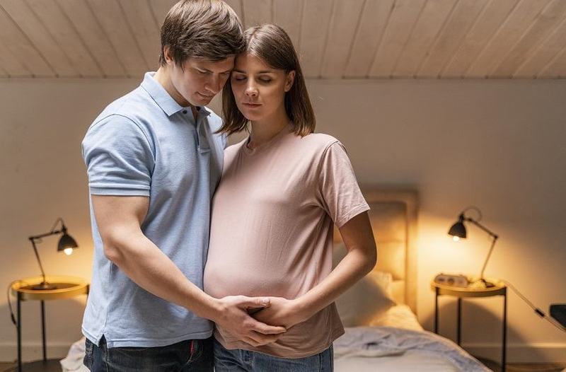 Schimbarile emotionale in sarcina: cum gestionam nervozitatea si reactiile intense