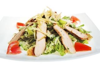 Salata de vara cu piept de curcan