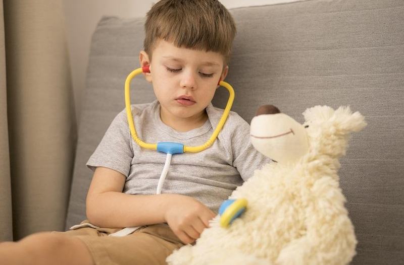 Raceala, viroza sau gripa: cand izolam copilul si cum il protejam