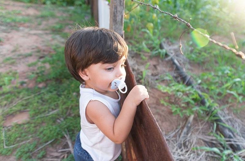 Renuntarea la suzeta: strategii eficiente si sfaturi de la specialisti