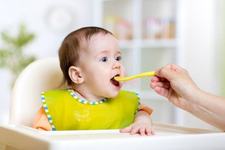 Alergiile alimentare ale bebelusilor. Simptome si tratament