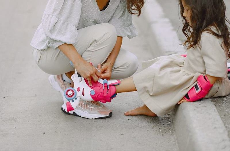 Role pentru copii: varsta potrivita, cum alegi echipamentul si reguli de siguranta