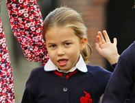 Kate Middleton, insarcinata?Printesa Charlotte le-a divulgat colegilor cel mai mare secret."Mami are un copil"