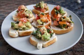 Tartar de somon cu avocado