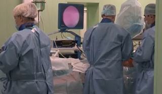 O fetita de aproape 2 ani a murit in ambulanta dupa ce i s-a facut rau acasa. Mama plecase cu ea spre medic