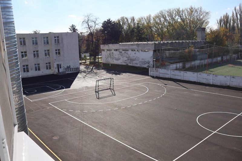 Elev din Iasi, despagubit cu 20.000 de euro dupa ce a fost batut de un coleg in timpul orei de sport