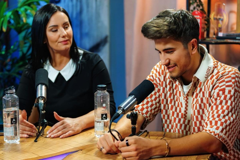A fost Sebastian Dobrincu crescut de un parinte narcisist?