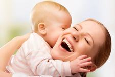 Gestul pe care orice parinte ar trebui sa il faca pentru a ajuta la dezvoltarea creierului copilului