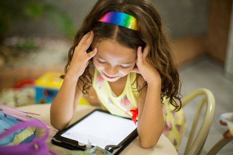 Ateliere online pentru copilul tau pe care  le poti supraveghea cu usurinta