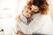 Ce se intampla in creierul mamei cand plange bebelusul si cum afecteaza plansul lactatia