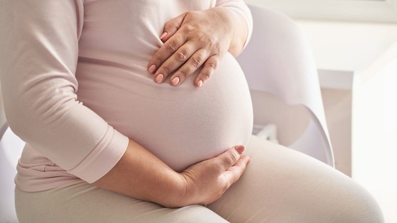 „Socant si inspaimantator”. O gravida a plecat in Germania pentru a-si salva copilul si a platit 13.000 de euro dupa ce a fost refuzata intr-un spital