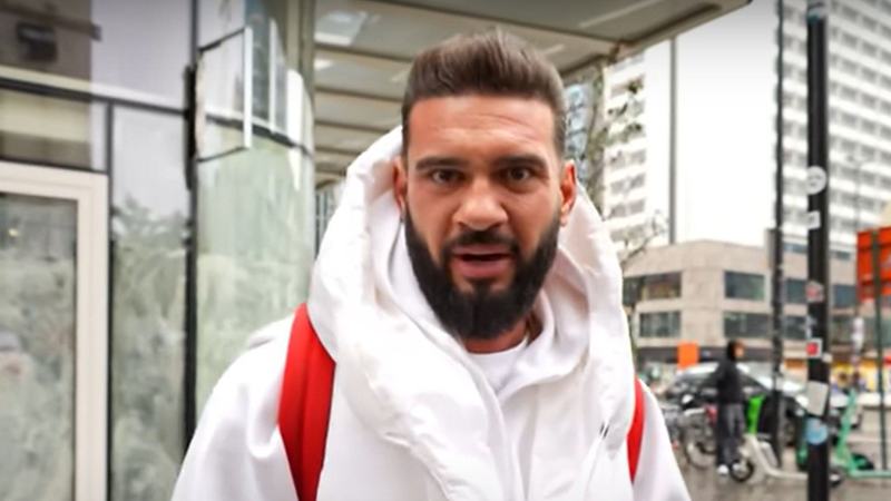 De ce a ales Dorian Popa sa faca munca in folosul comunitatii la o scoala. 