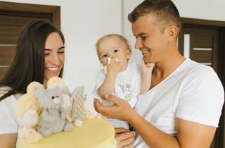 Prima petrecere a copilului: organizare, meniu si sfaturi de la specialisti