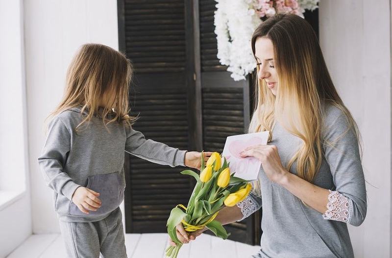 8 Martie 2026 – Horoscopul femeii: Cadouri si recomandari pentru toate zodiile