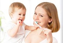 7 sfaturi pentru sanatatea orala a copilului