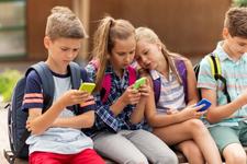 10 motive sa limitati copiilor accesul la smartphone si tableta