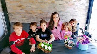 Raluca de la Angels, buget de mii de lei pentru inceputul scolii. Cat plateste pentru rechizitele celor cinci copii
