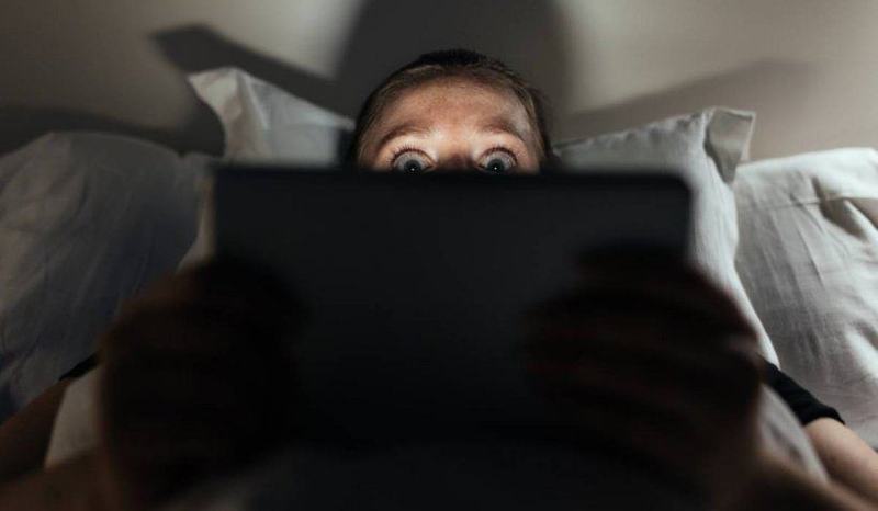 Un sfert dintre copii au vizionat deja filme pentru adulti inainte de varsta de 12 ani. Cum poate fi evitata aceasta situatie?