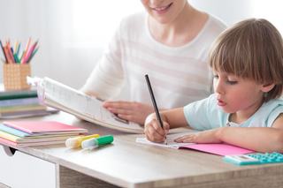 Homeschooling. Efecte asupra dezvoltarii emotionale si intelectuale a copilului