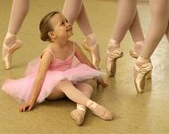 Baletul, solutia perfecta pentru fetita ta