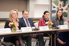 Peste 1.000 de localitati...