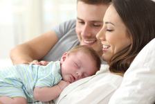 Prima saptamana acasa cu bebelusul – ghid de supravietuire pentru proaspetii parinti