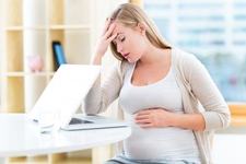 Arsurile la stomac in timpul sarcinii. 3 metode prin care le poti combate