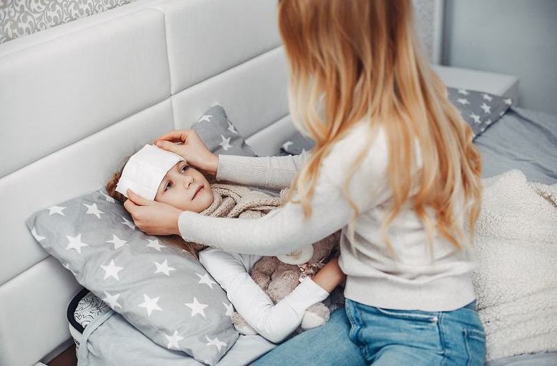 Gripa la copii mici: cum ajuta somnul la recuperare si imunitate