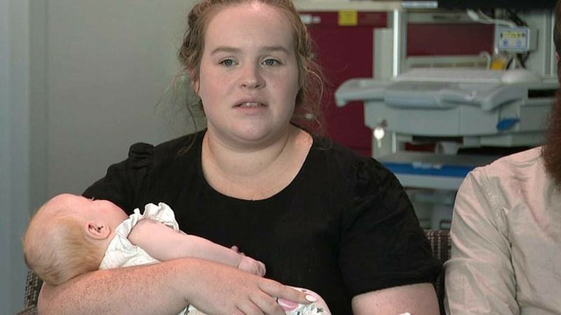 Bebelus cu arsuri grave pe fata, dupa o zi ploioasa. Mama, din Australia, avertizeaza asupra pericolului razelor UV