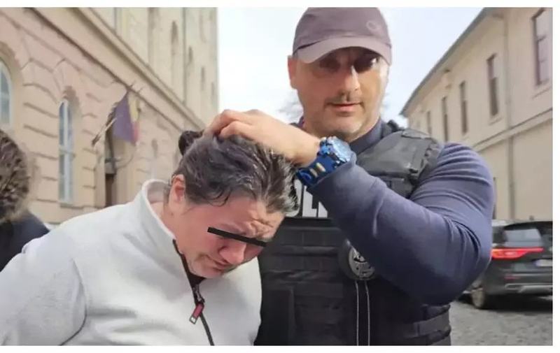 Ce a raspuns femeia din Timisoara, intrebata de ce si-a injunghiat fiica de 10 ani. In ce stare se afla copila dupa ce a fost salvata de tatal ei