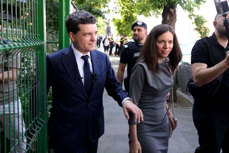 Cine este si cu ce se ocupa Mirabela Gradinaru, partenera lui Nicusor Dan. Are o meserie la care putini s-ar fi asteptat