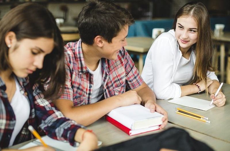 Schimbari majore in invatamantul dual: ce se intampla cu elevii de clasa a IX-a din anul scolar 2026-2027