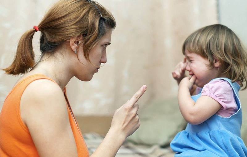 Semne care arata ca esti un parinte prea strict cu copilul tau