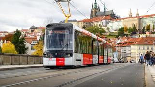 Doi elevi din Petrosani accidentati de un tramvai in Praga. Unul dintre ei este in coma indusa